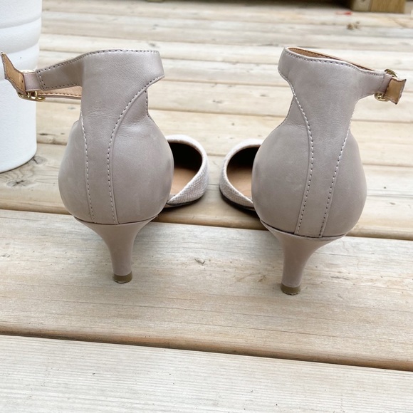 *SOLD* Clarks Artisan Slingback Heels Size 7 - Picture 8 of 9